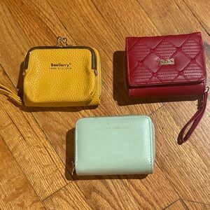 3 pieces included… small wallet & coin purses for the ladies
